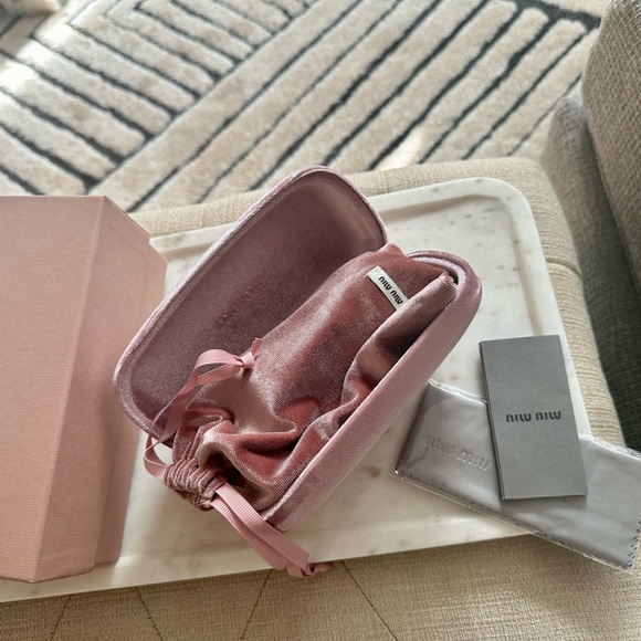 Miu Miu | MU 56VS Core Collection Sunglasses in Pink Gold/Pink Havana, Gradient - Picture 9 of 14